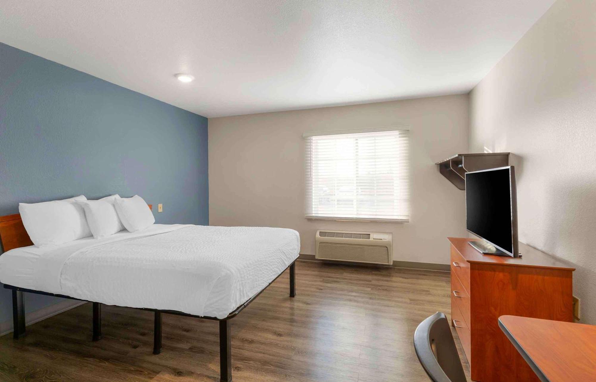 Extended Stay America Select Suites - Cleveland - Airport Экстерьер фото