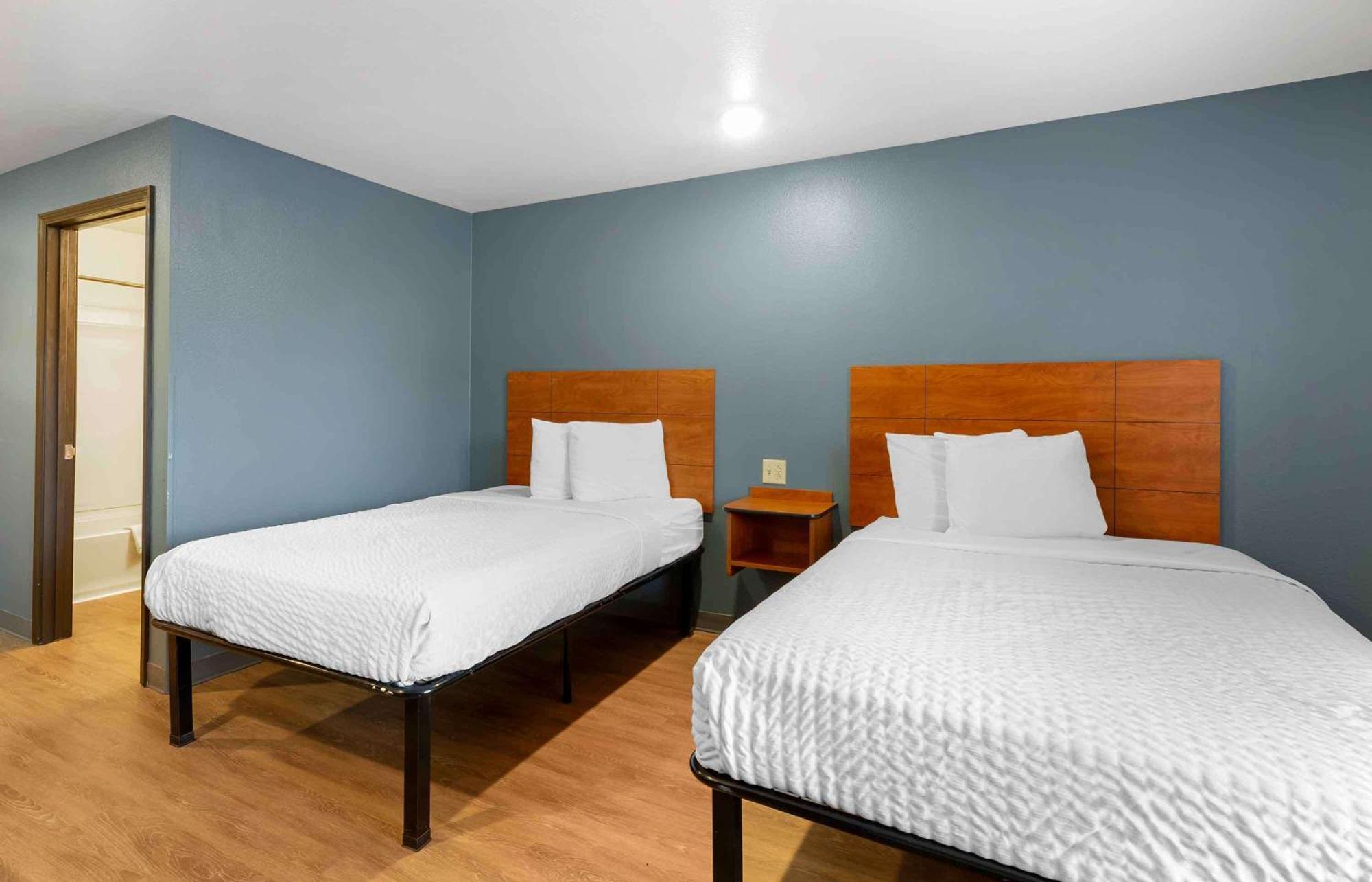 Extended Stay America Select Suites - Cleveland - Airport Экстерьер фото